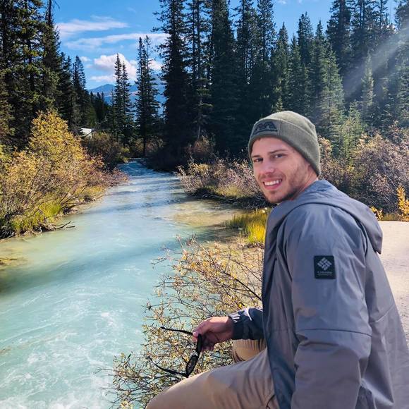 Meet your Posher, Grant - Picture 1 of 1